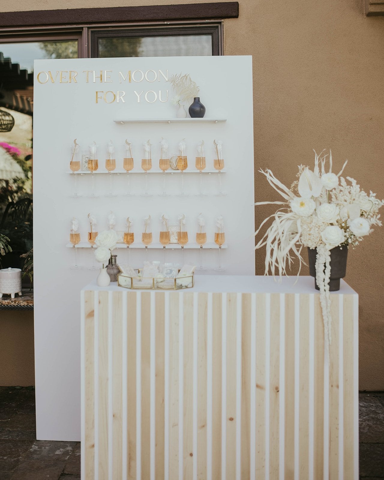 Full Set Up With Bartender